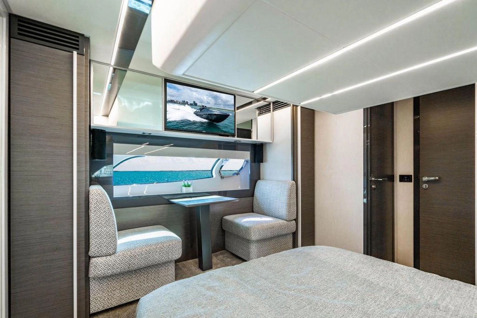Pershing 5x Yacht For Sale