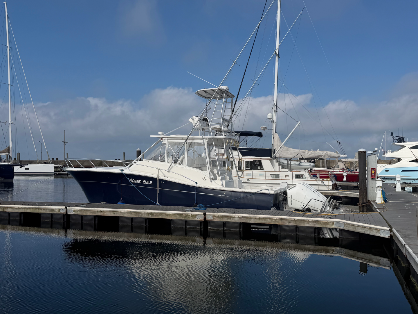 2010 Luhrs 37 OB Canyon Series