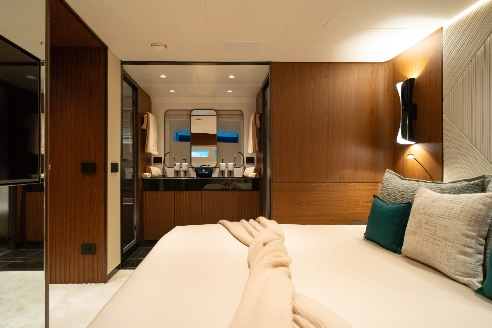 Extra Yachts X90 Fast — X90 FAST - Photo 39