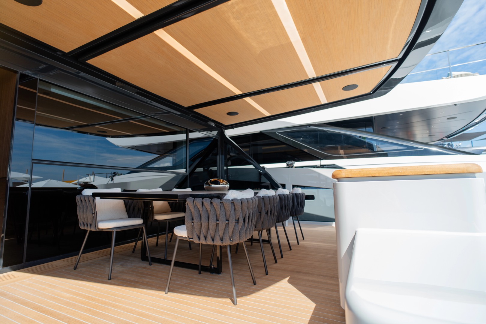 Extra Yachts X90 Fast — X90 FAST - Photo 14