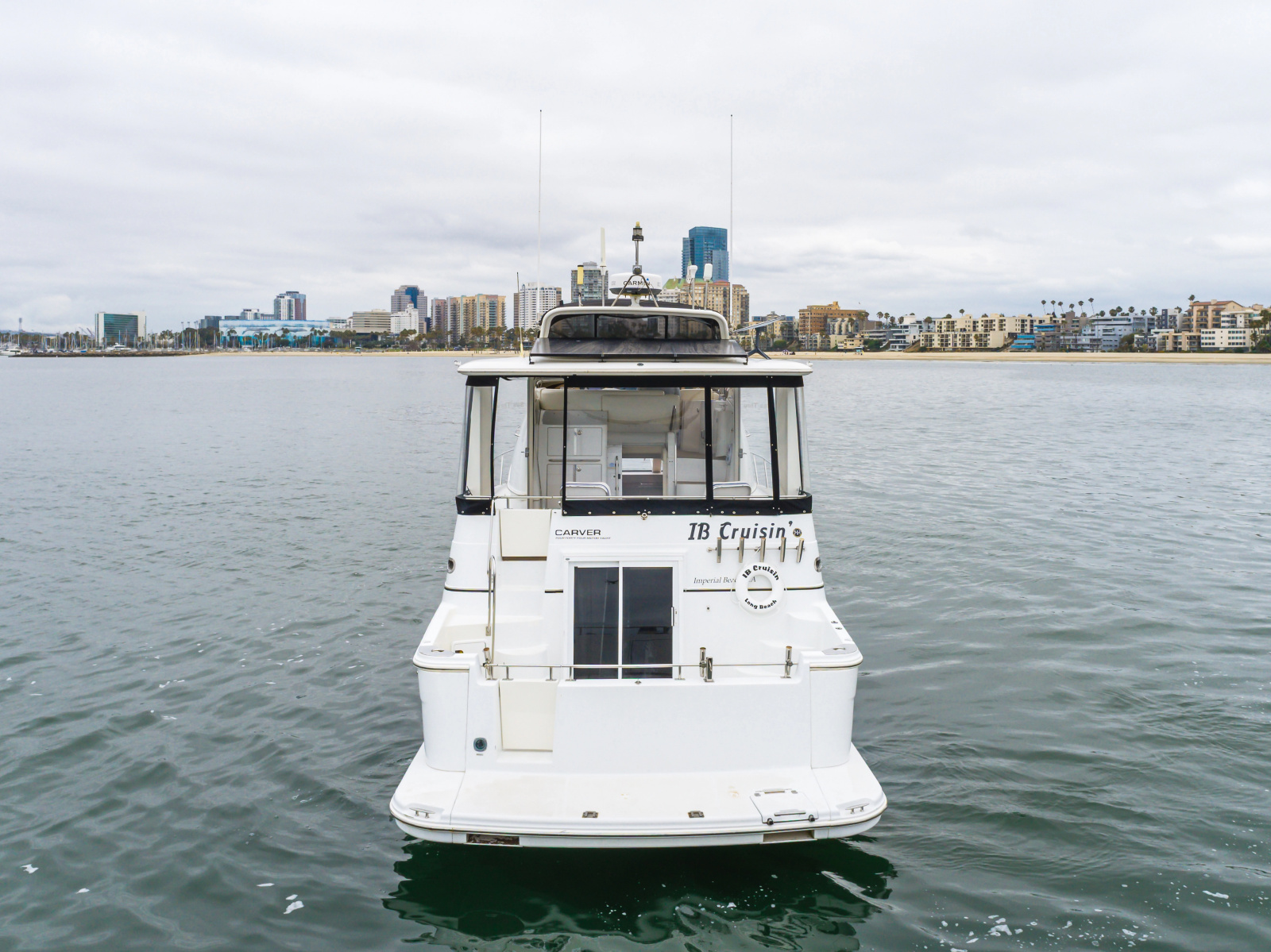 2001 Carver 444