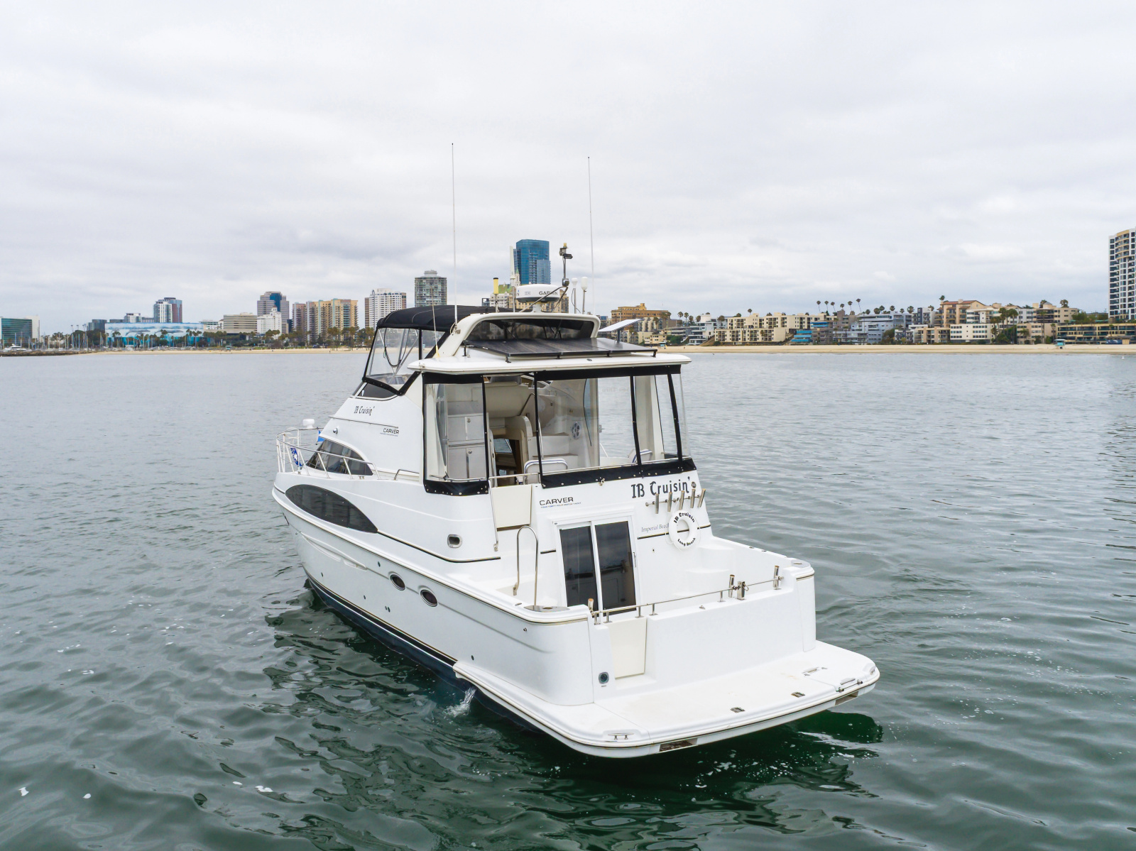 2001 Carver 444