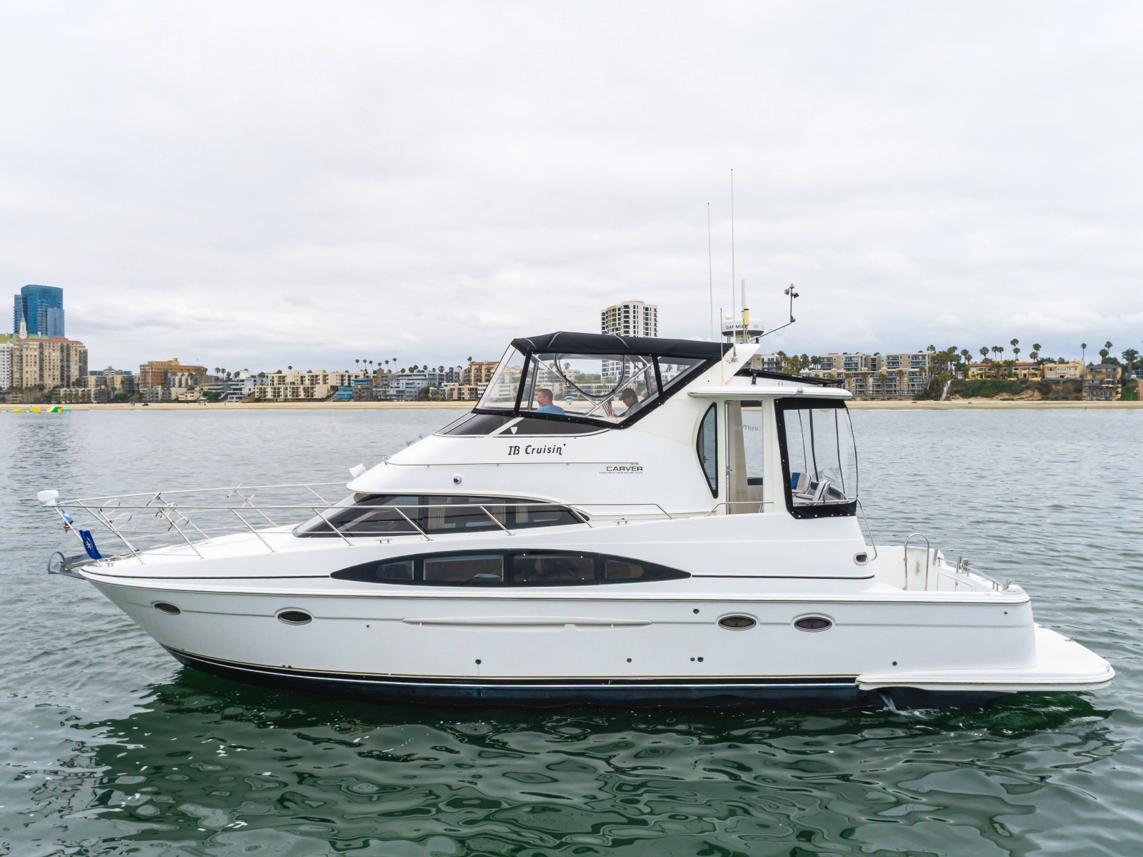 2001 Carver 444