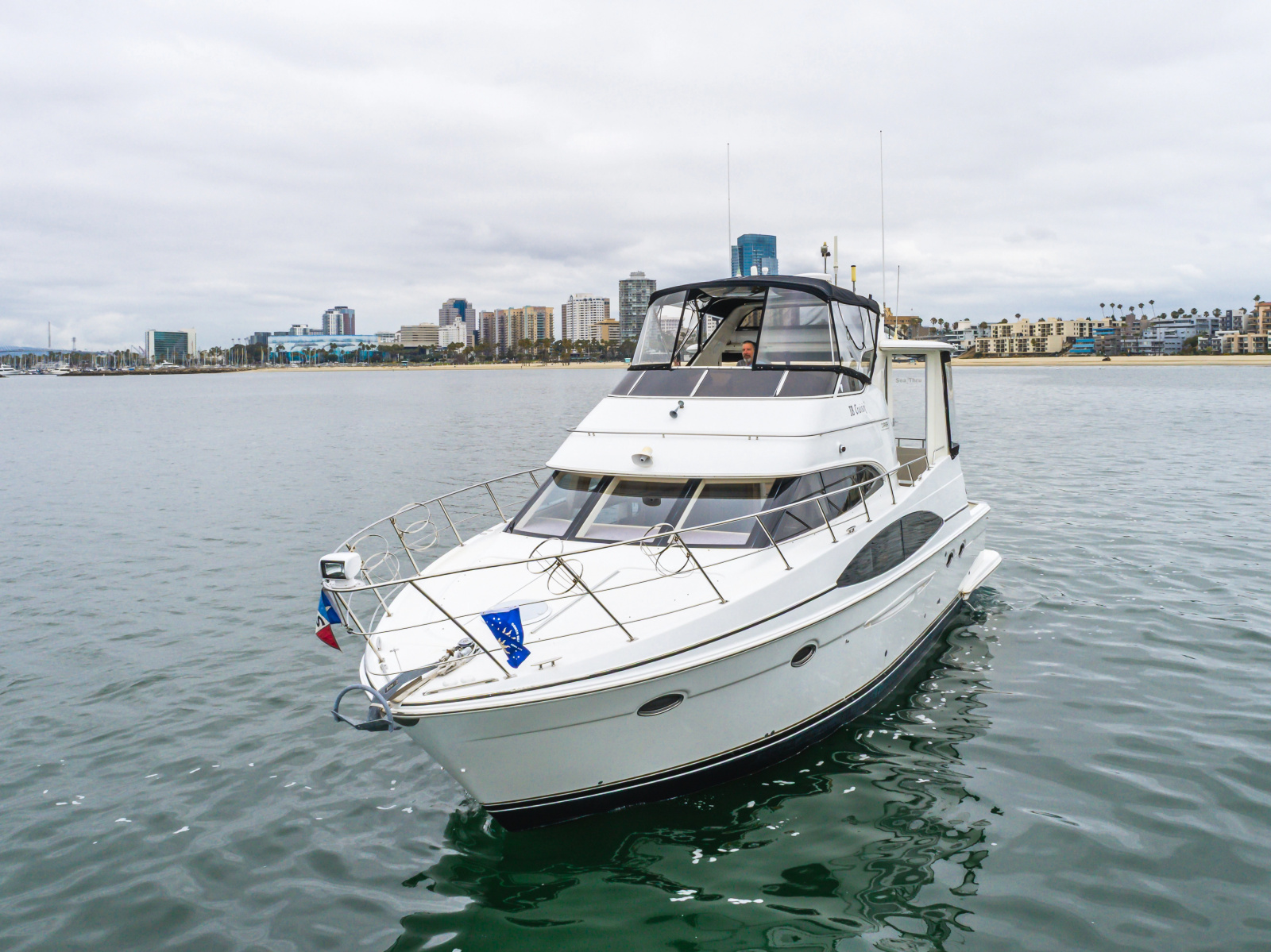 2001 Carver 444