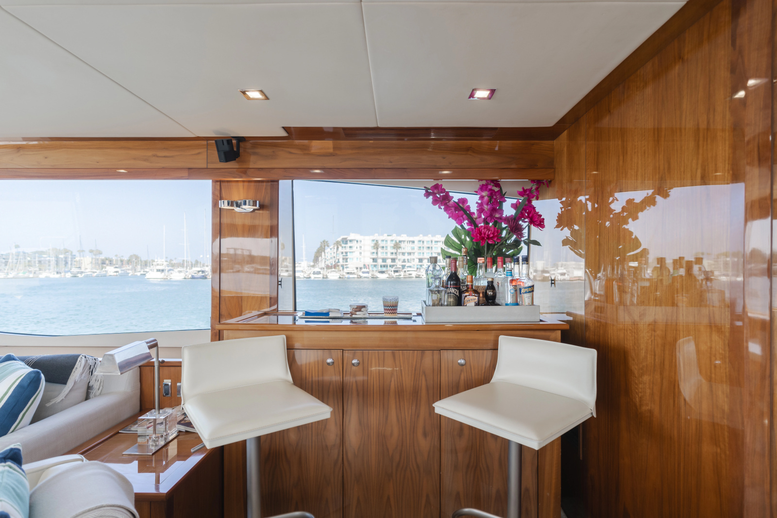 2011 Sunseeker 88 Yacht