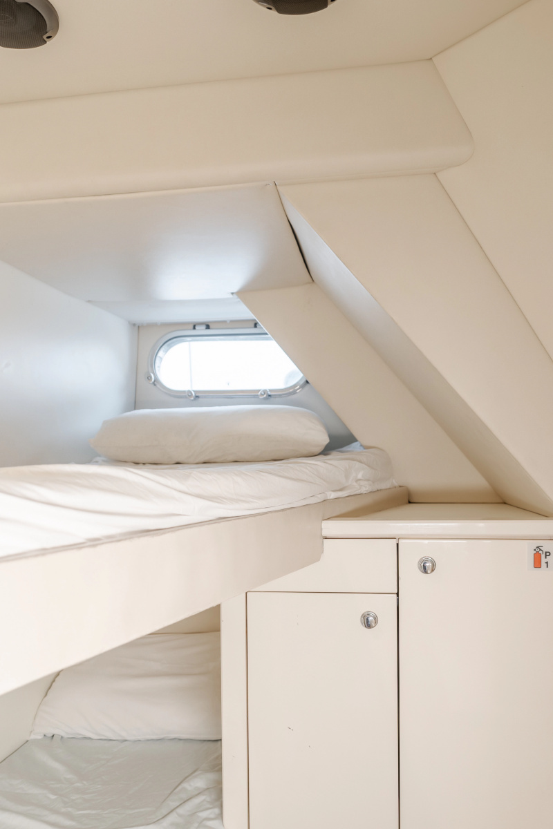 2011 Sunseeker 88 Yacht