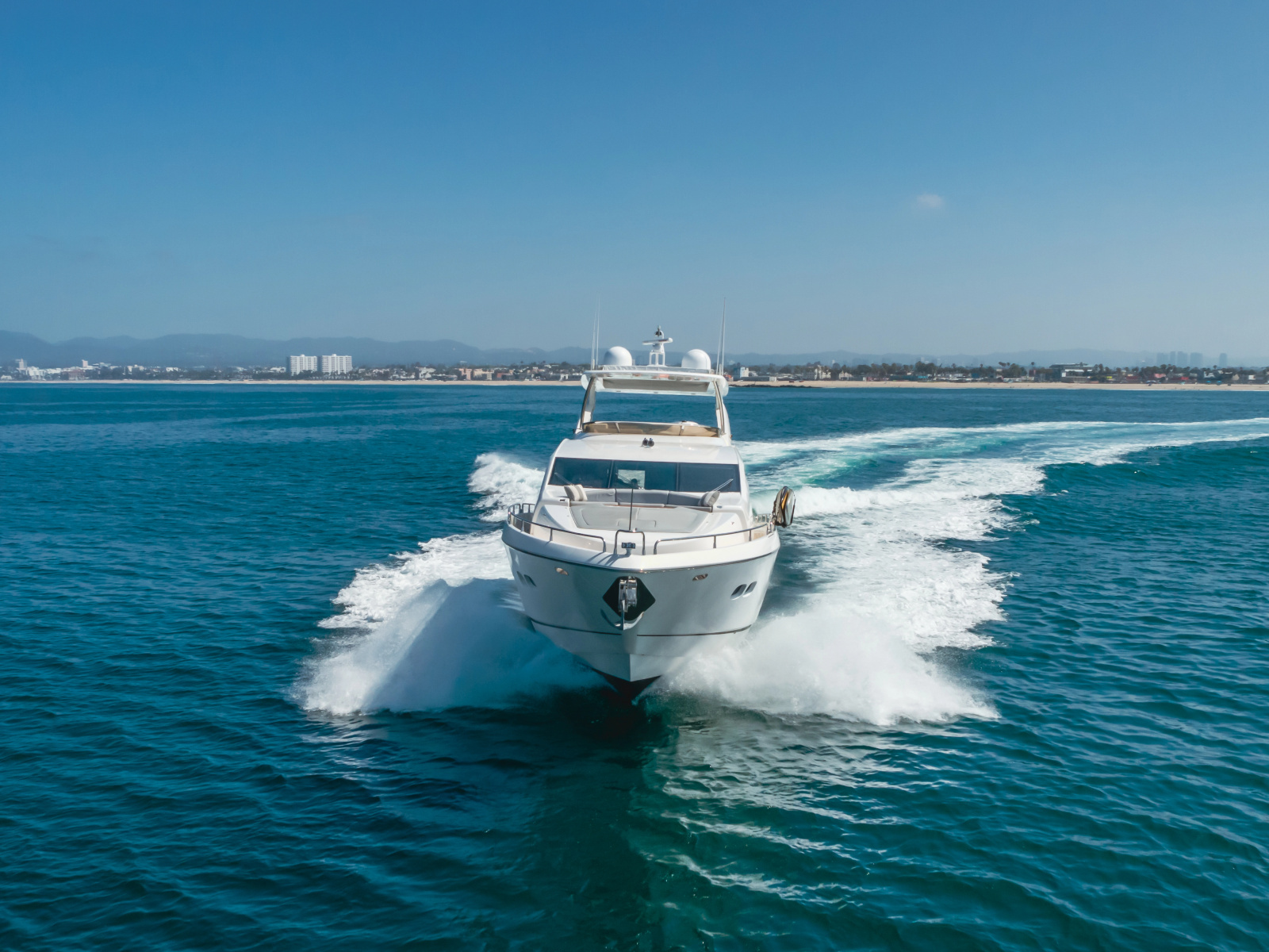 2011 Sunseeker 88 Yacht