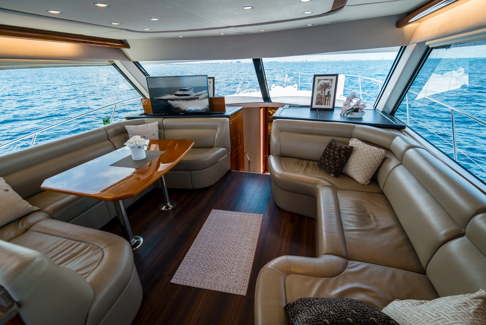 2013 Riviera 53 Enclosed Flybridge