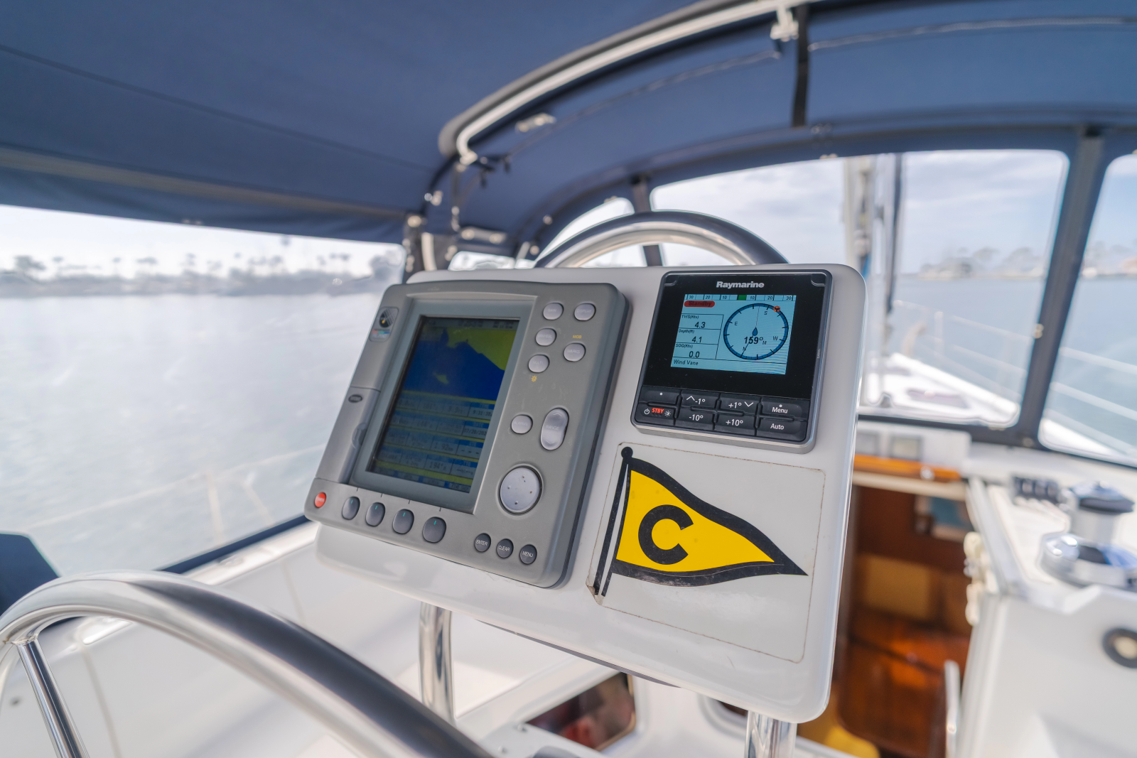 2001 Hunter Passage 456