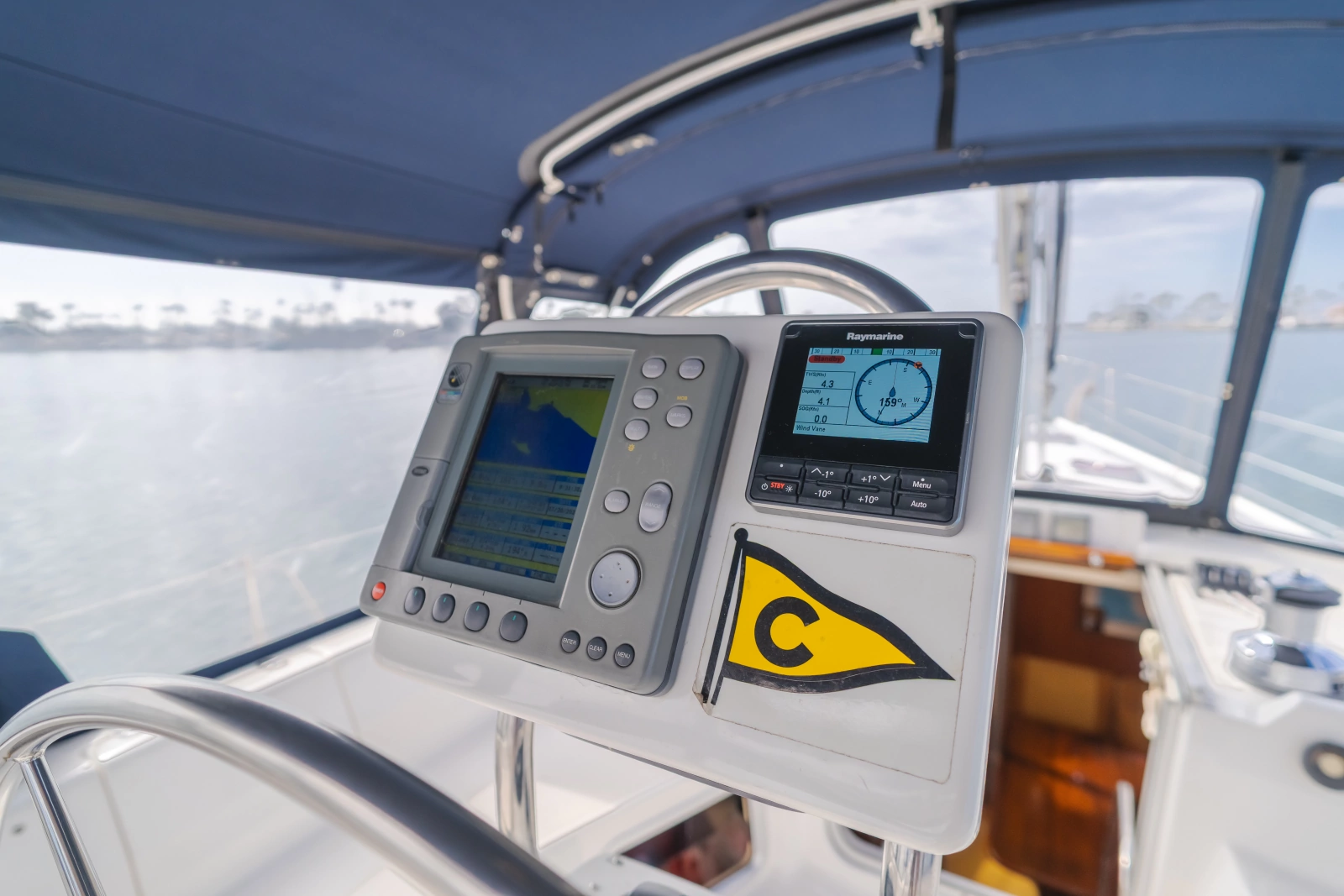 2001 Hunter Passage 456