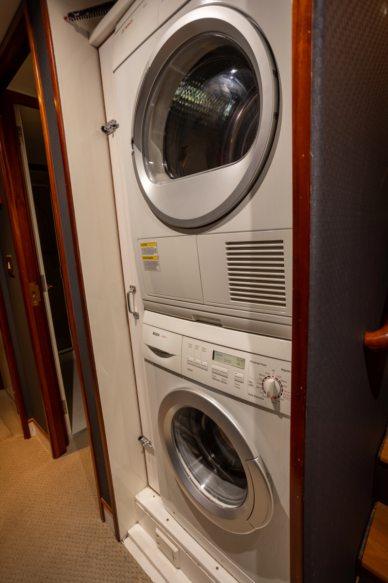 1997 Crescent Custom 114