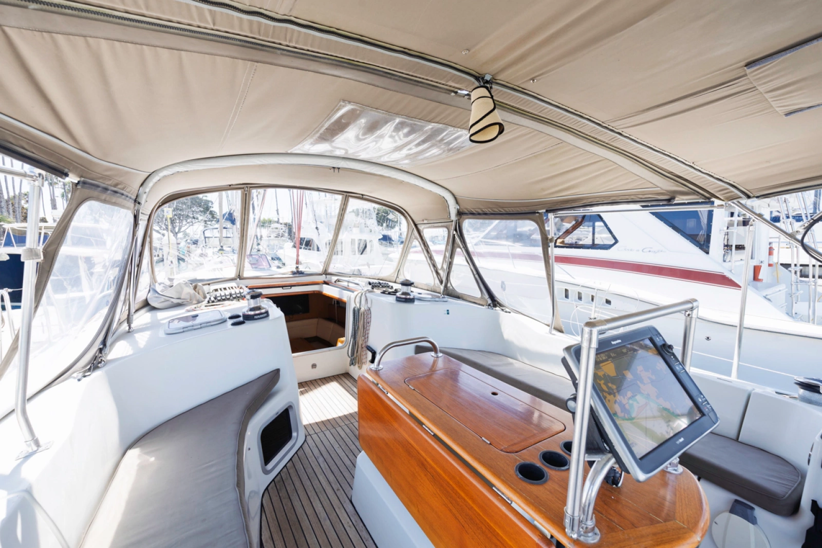 2011 Jeanneau Sun Odyssey 44i