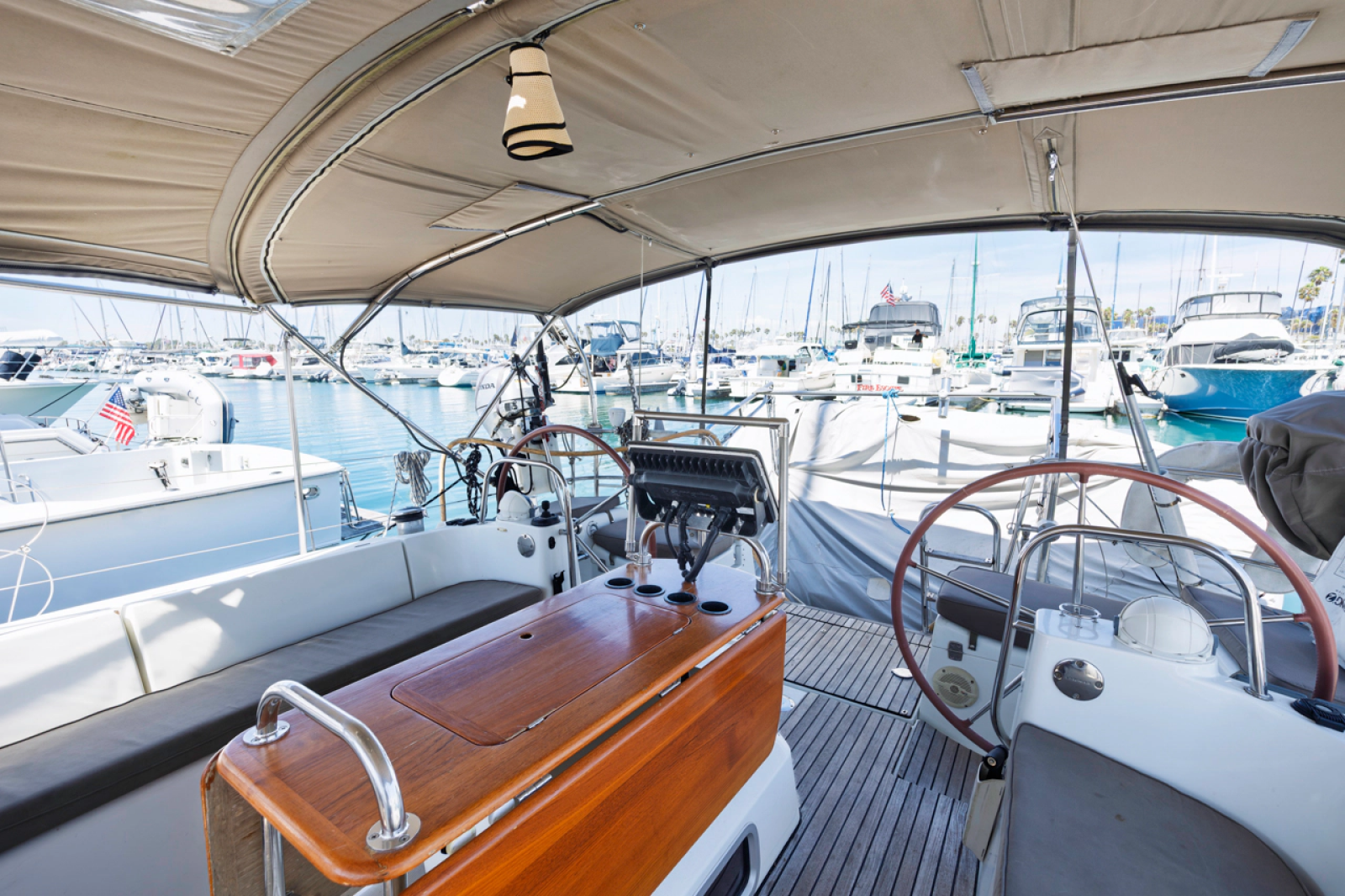 2011 Jeanneau Sun Odyssey 44i
