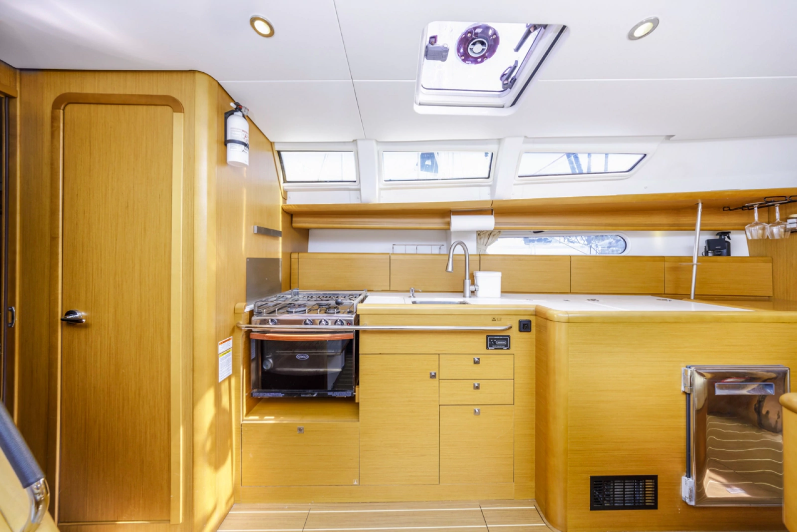 2011 Jeanneau Sun Odyssey 44i