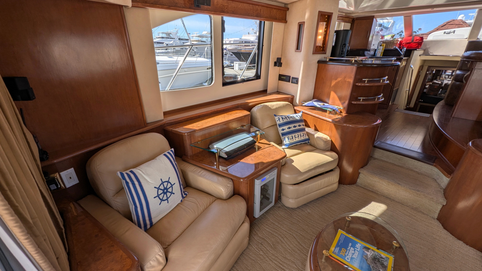 2010 Ovation Flybridge