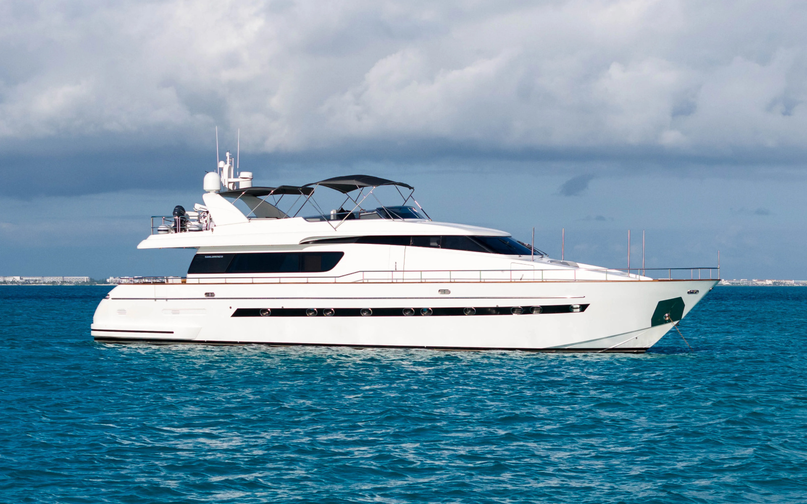 2005 Sanlorenzo SL82