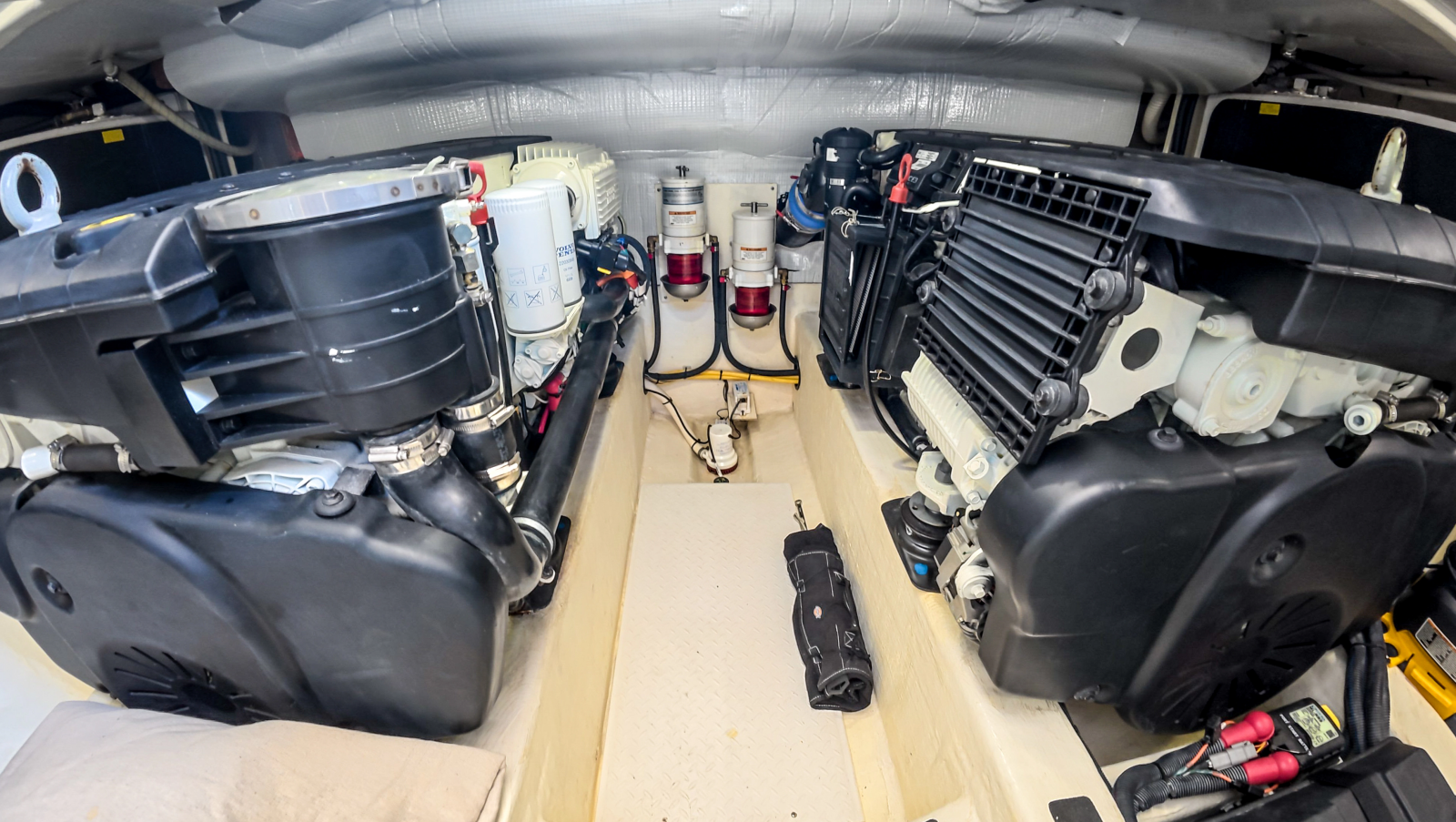 2019 Sabre 42 Salon Express