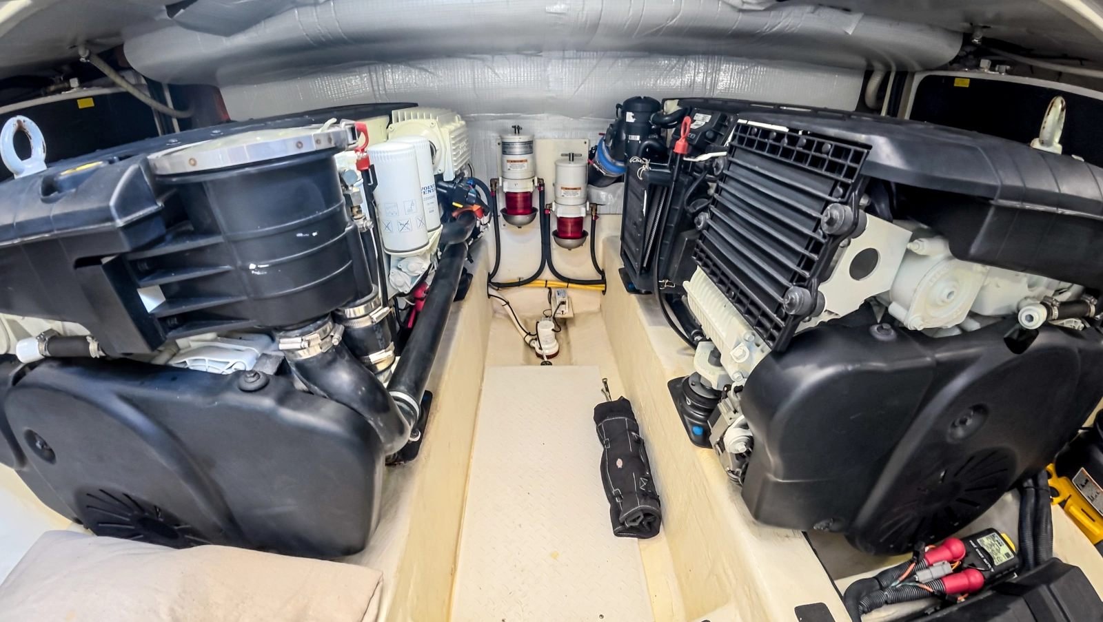 2019 Sabre 42 Salon Express