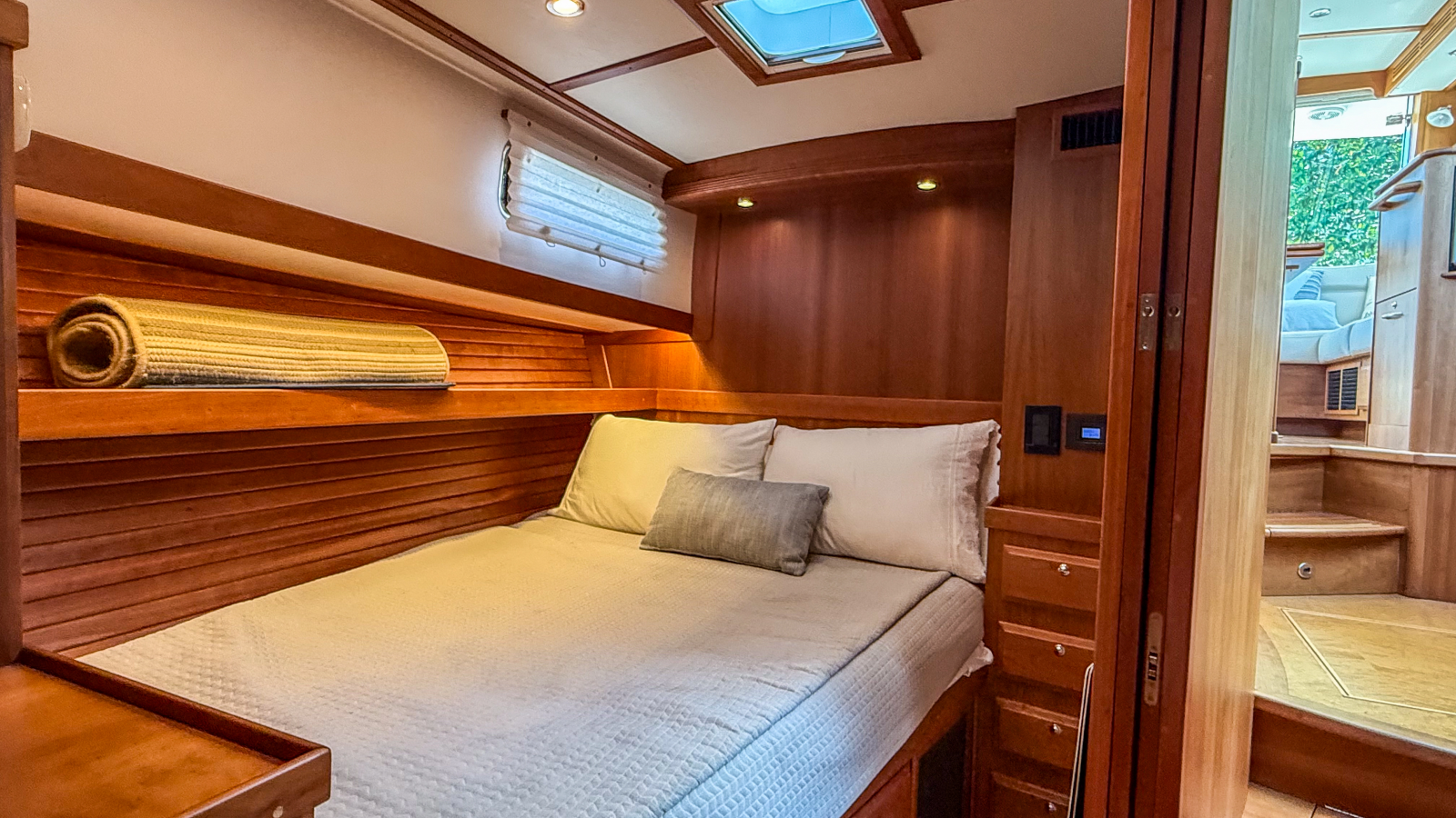 2019 Sabre 42 Salon Express