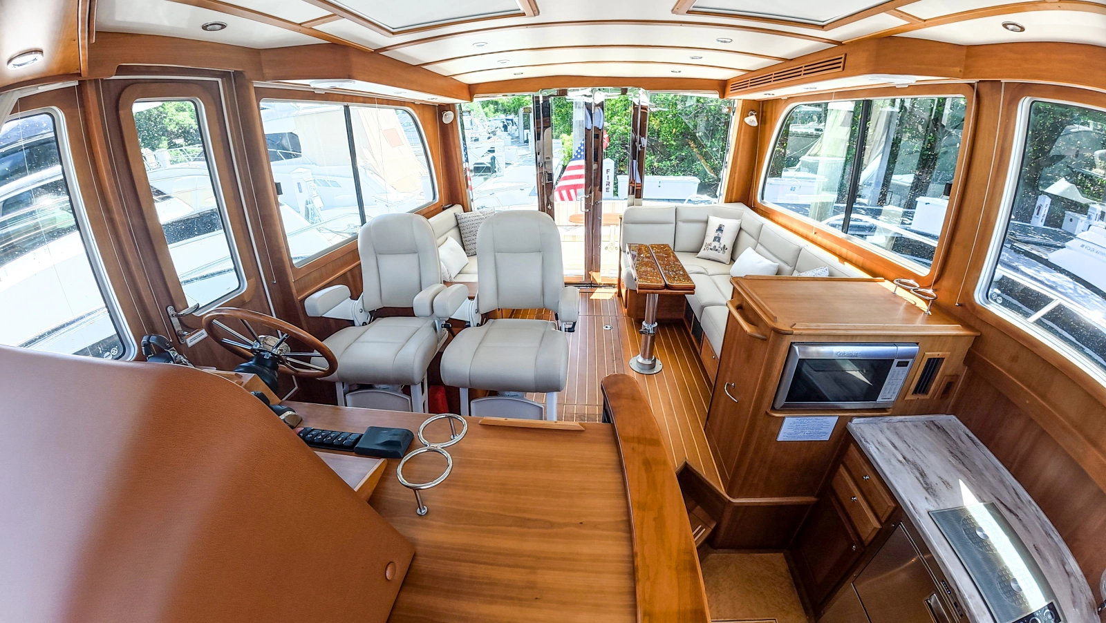 2019 Sabre 42 Salon Express