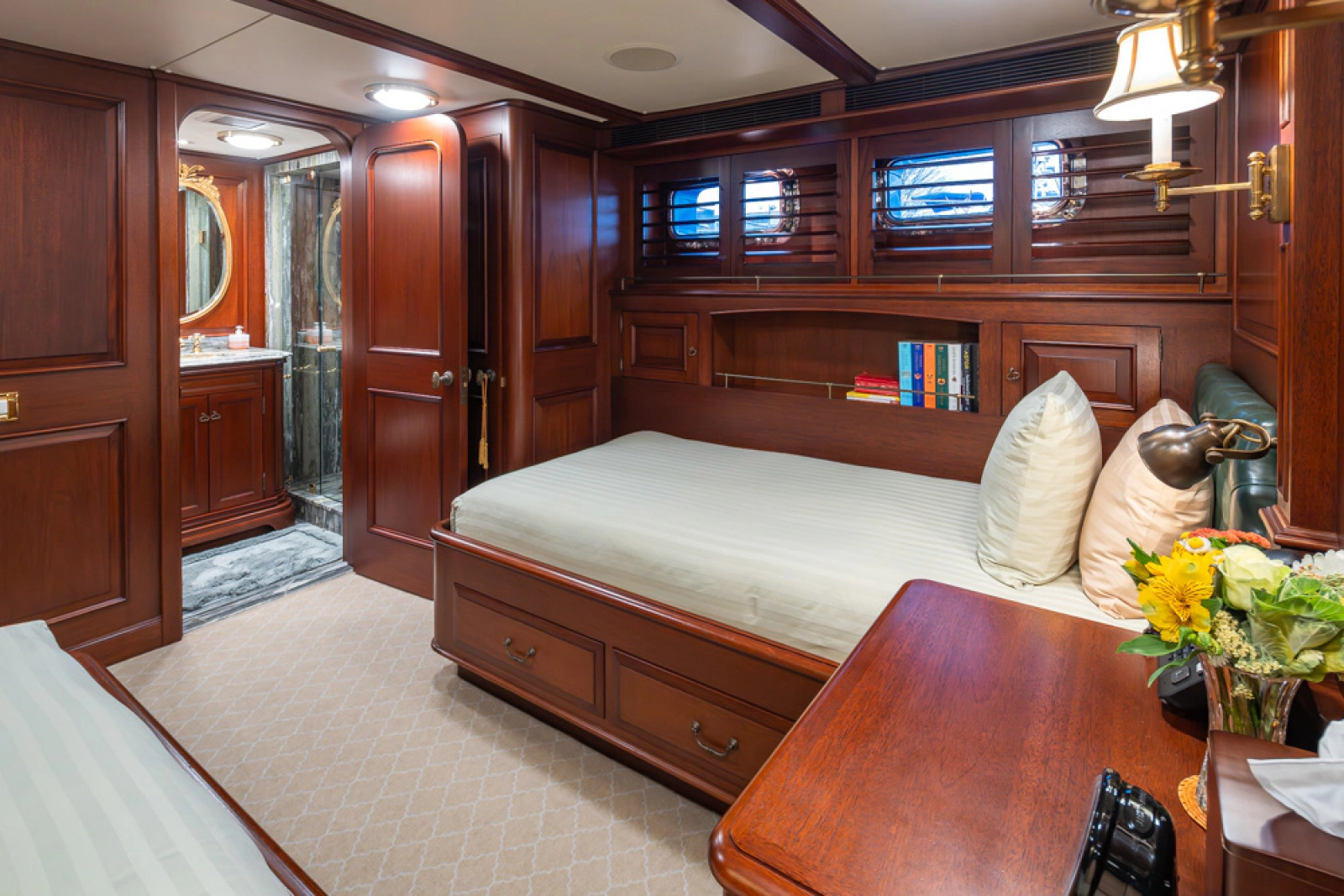 1989 Delta Marine Flybridge Motoryacht