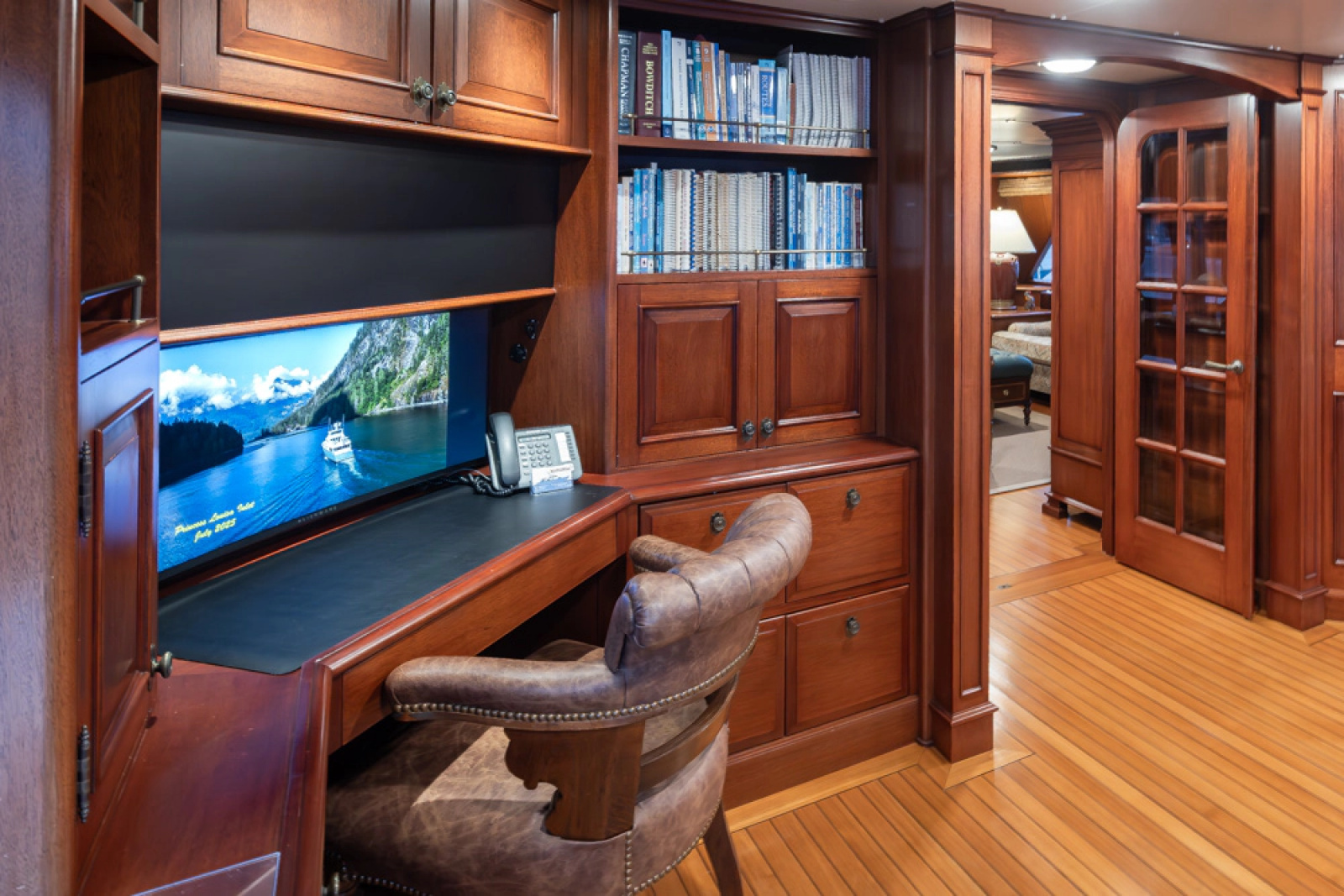 1989 Delta Marine Flybridge Motoryacht