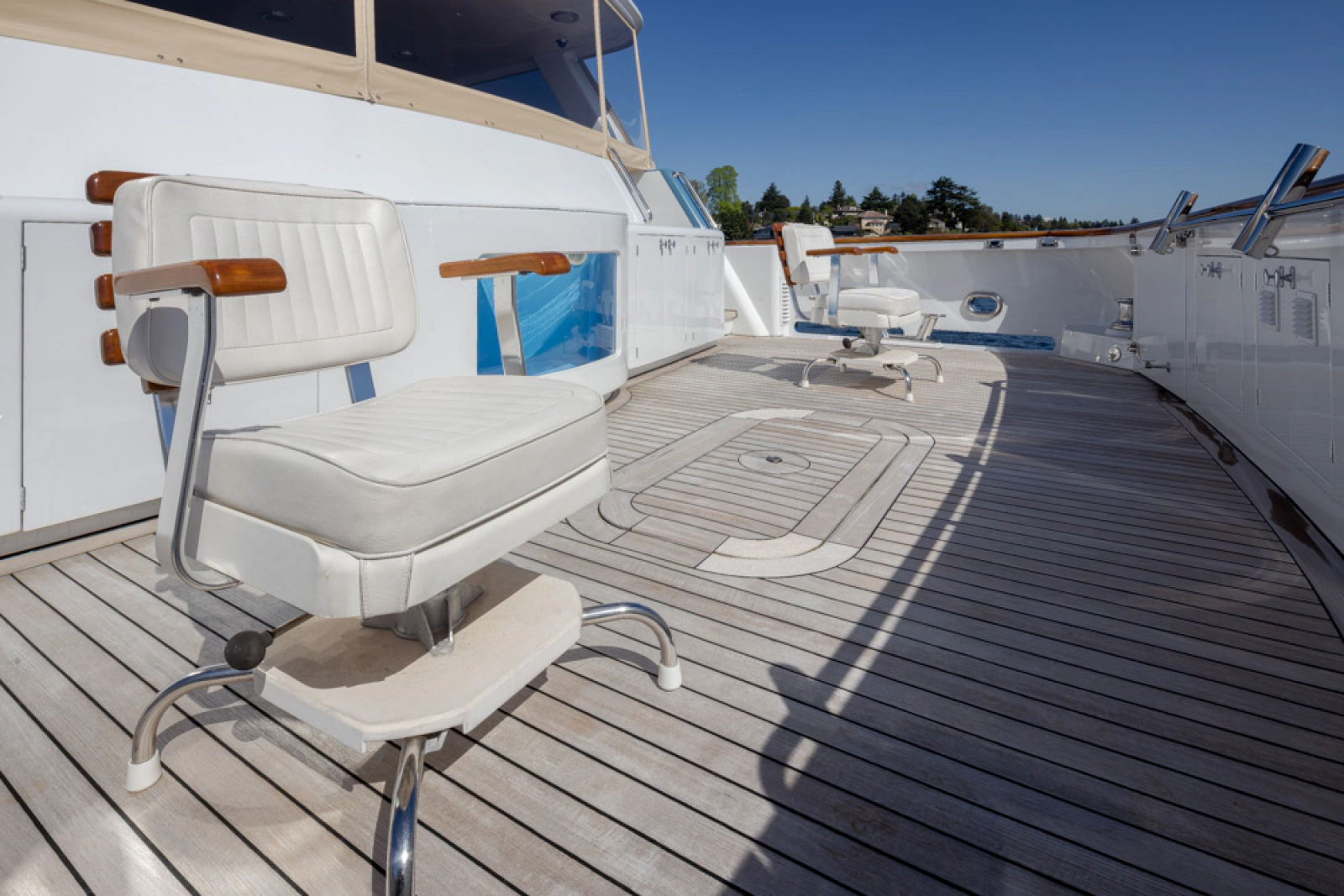 1989 Delta Marine Flybridge Motoryacht