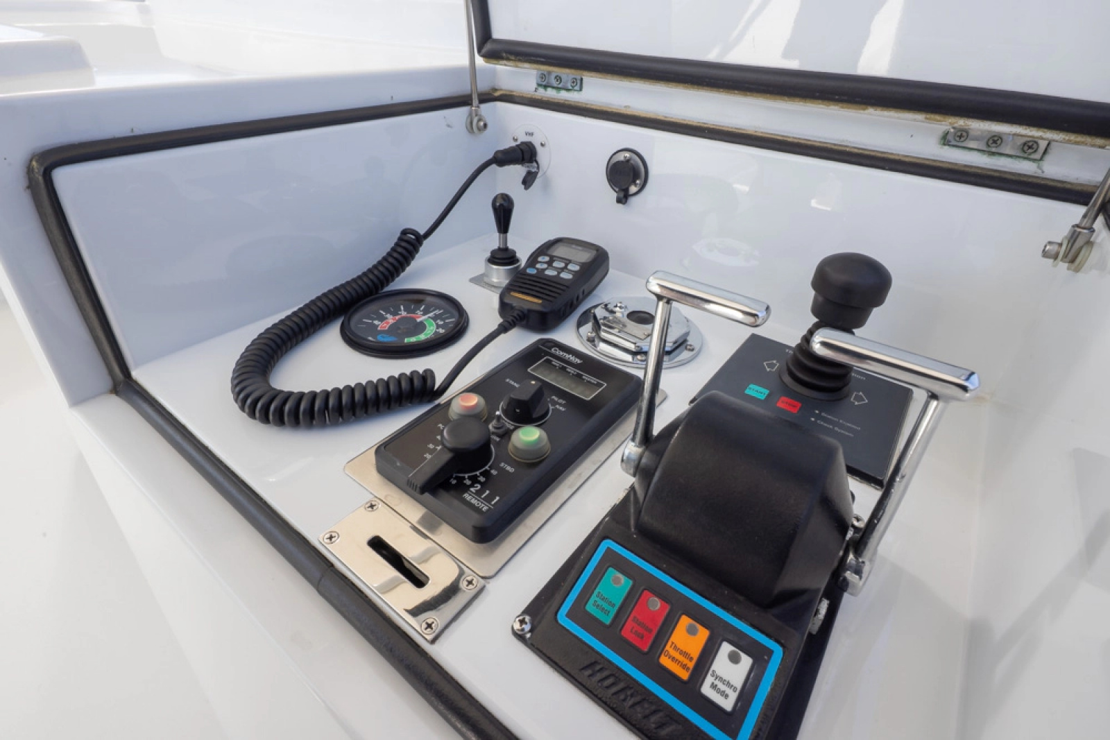 1989 Delta Marine Flybridge Motoryacht