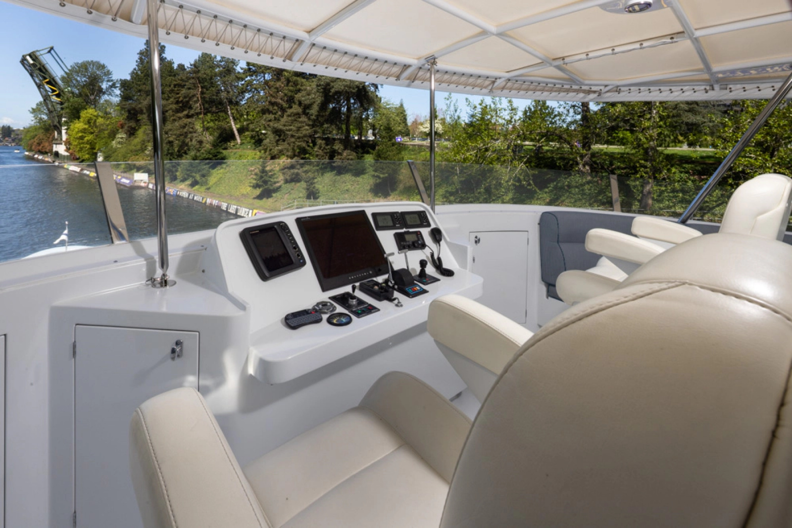 1989 Delta Marine Flybridge Motoryacht