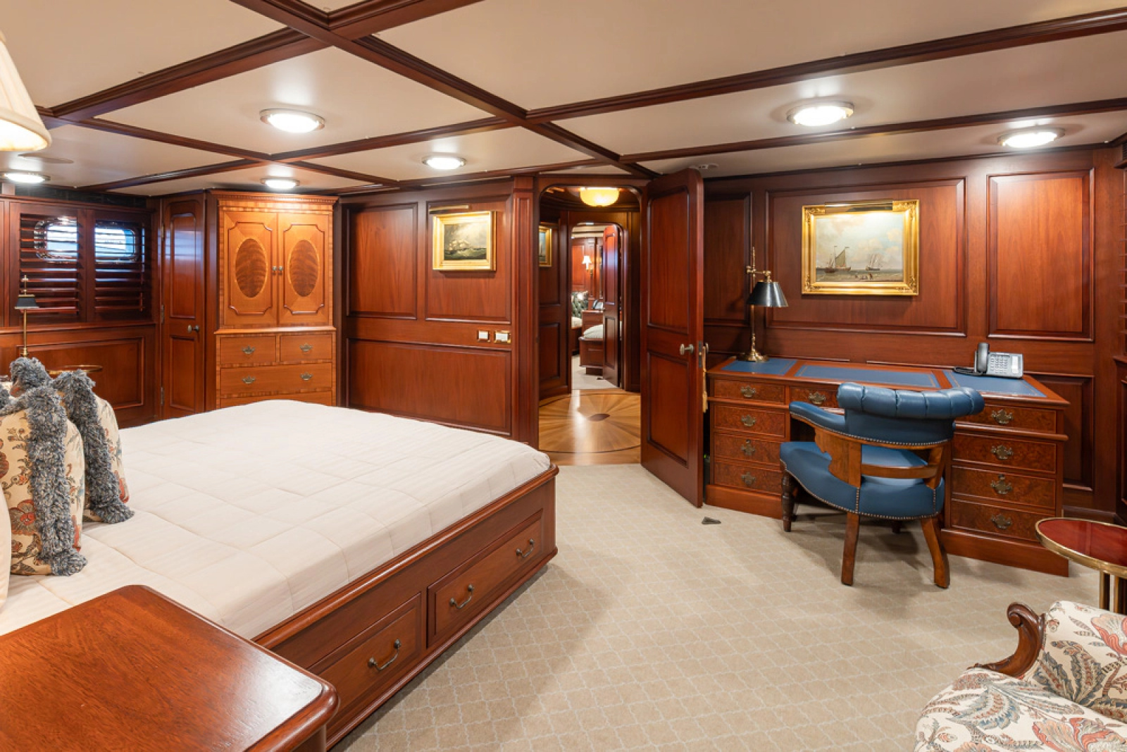 1989 Delta Marine Flybridge Motoryacht