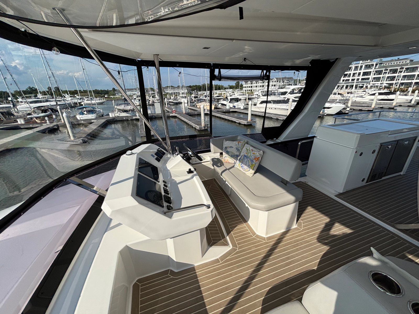 2023 Leopard 53 Powercat