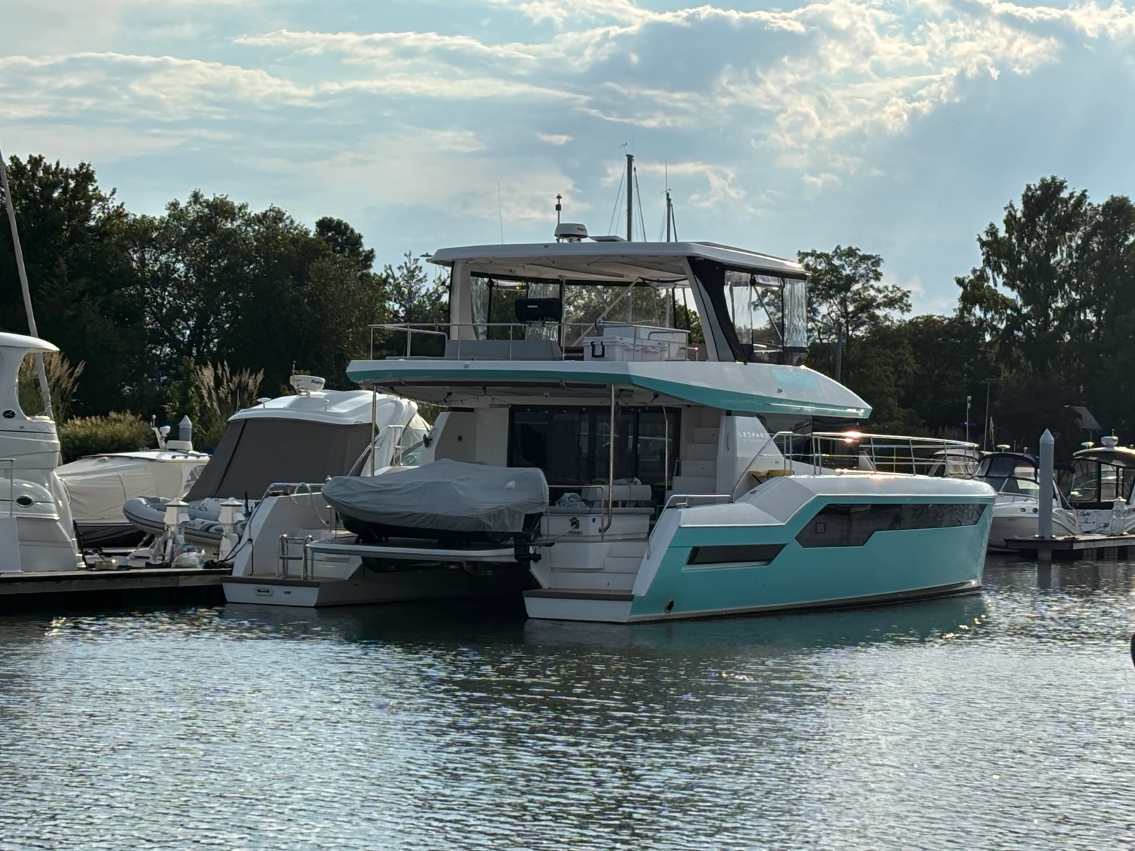 2023 Leopard 53 Powercat