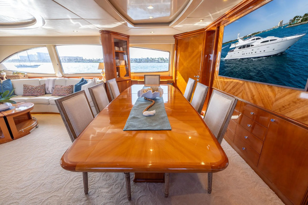 1999 Azimut 100