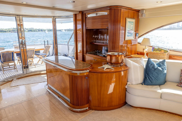 100ft Azimut Yacht For Sale