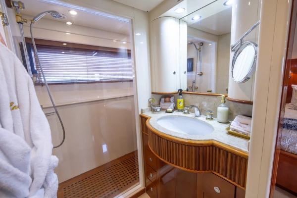 1999 Azimut 100