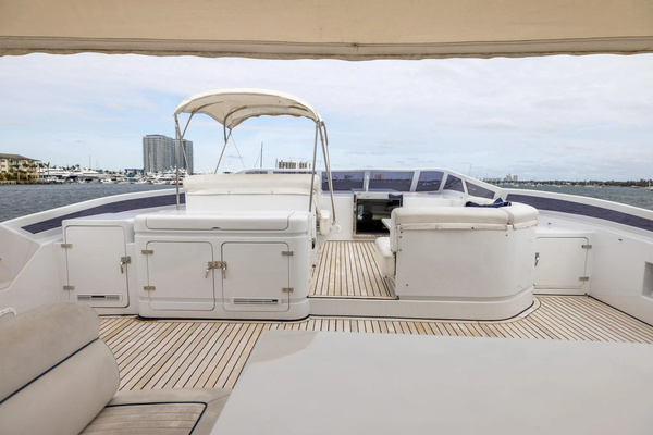 1999 Azimut 100