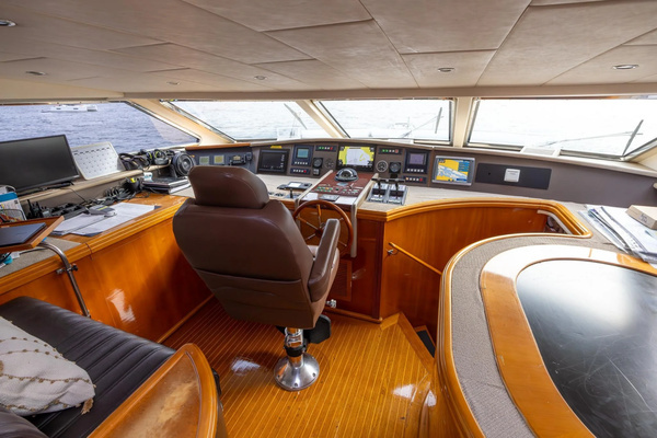 1999 Azimut 100