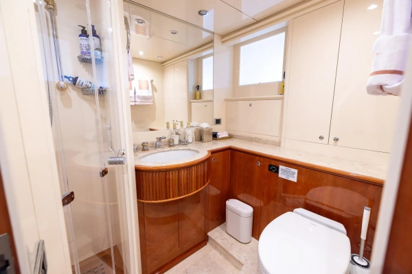 1999 Azimut 100