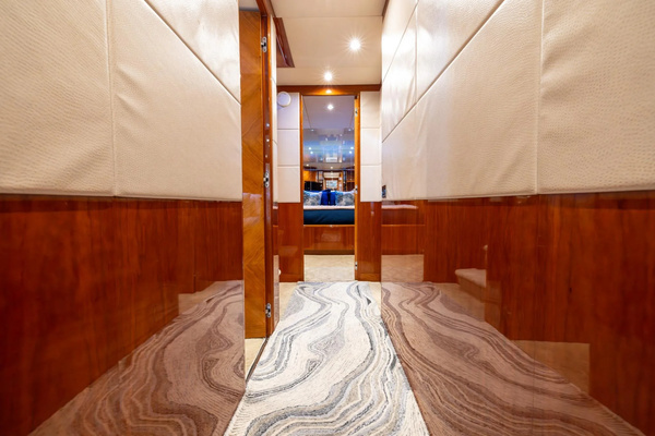 1999 Azimut 100