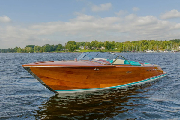 Photo of the 2018 Riva Reets Aquarama
