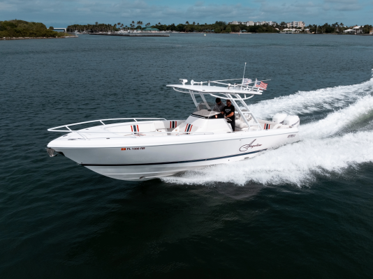 32ft Intrepid Yacht For Sale