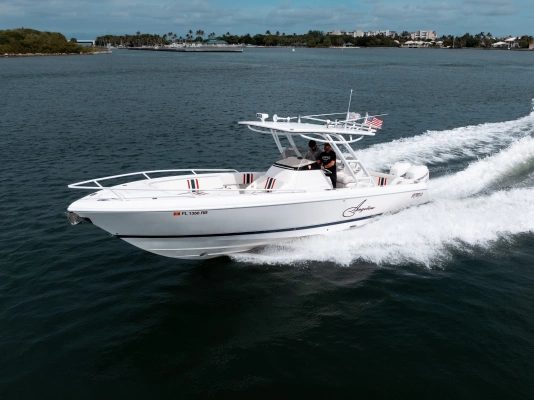 2015 Intrepid 32