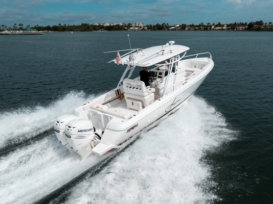 2015 Intrepid 32