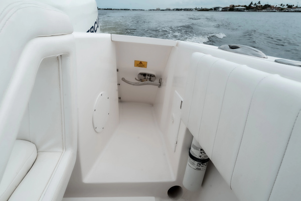 32ft Intrepid Yacht For Sale