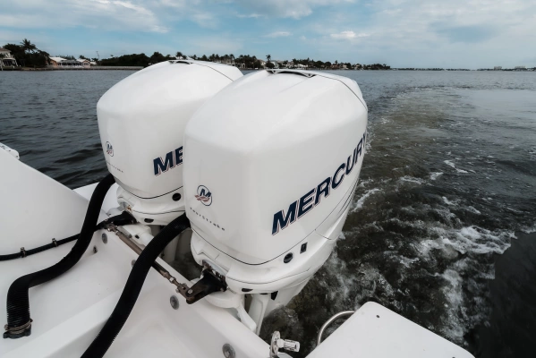 2015 Intrepid 32