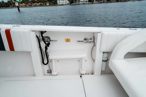 2015 Intrepid 32