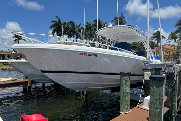 2015 Intrepid 32