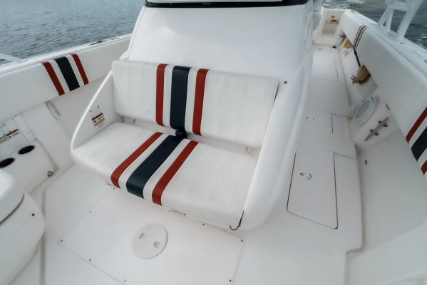 32ft Intrepid Yacht For Sale