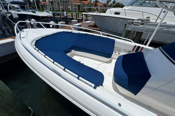 2015 Intrepid 32