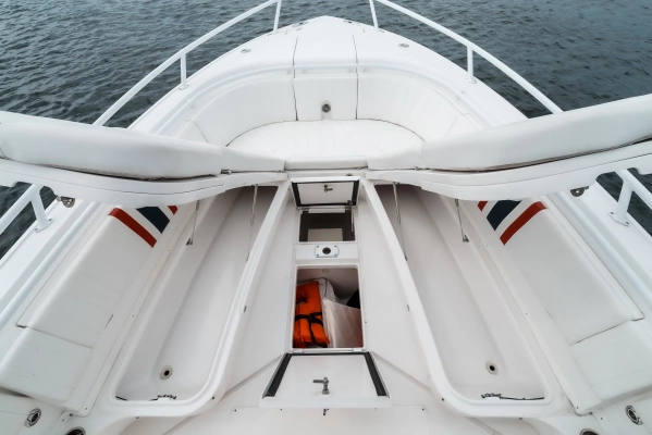2015 Intrepid 32